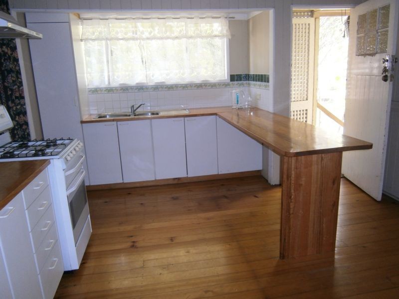13 Salisbury Road, Ipswich QLD 4305