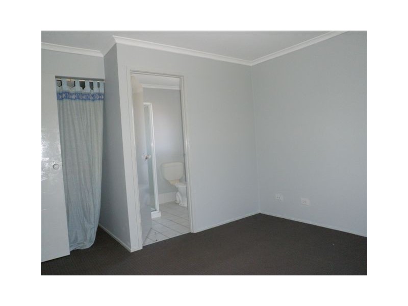 5 Des Arts Place, Wulkuraka QLD 4305