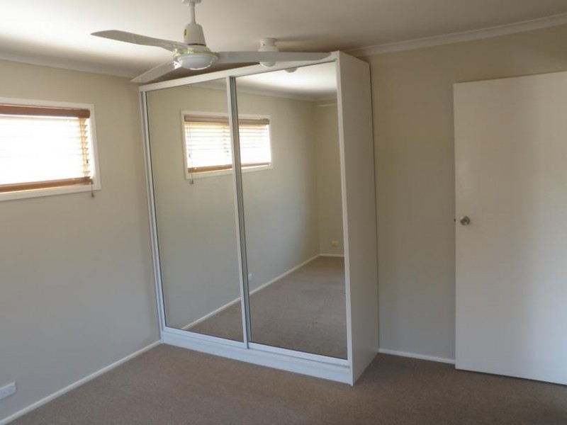 33 Melrose Drive, Flinders View QLD 4305