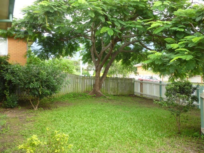 2 Jessica Street, Riverview QLD 4303