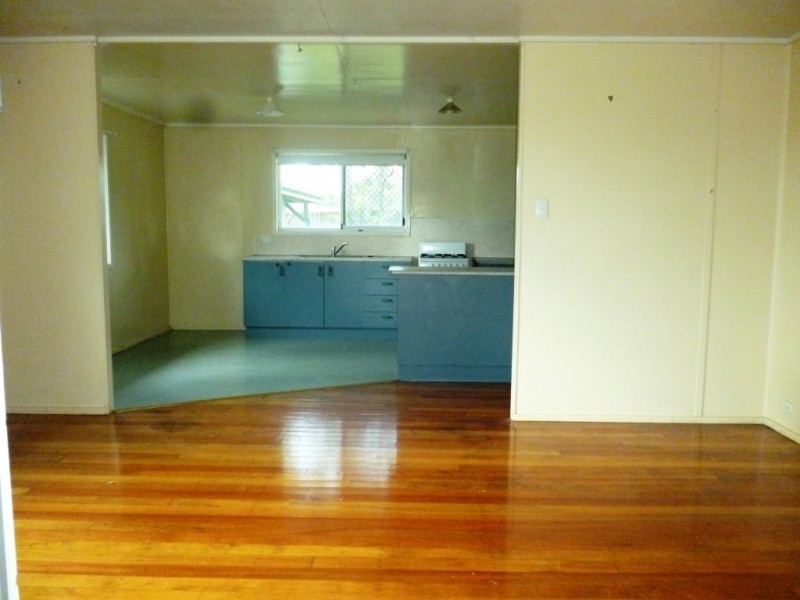 2 Jessica Street, Riverview QLD 4303