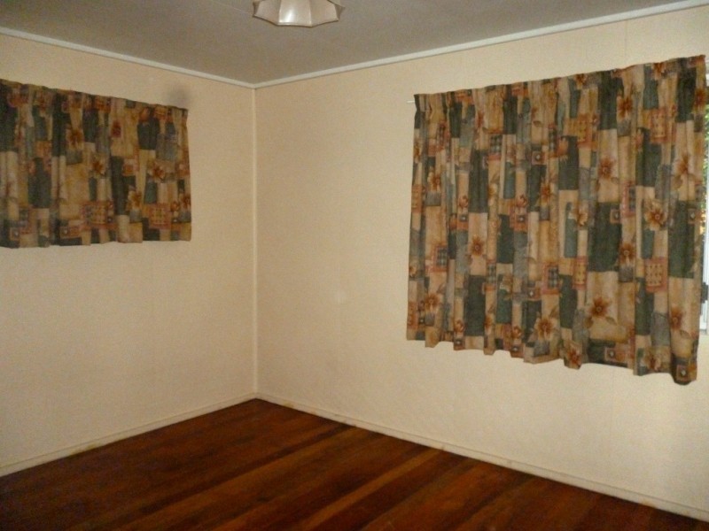 2 Jessica Street, Riverview QLD 4303