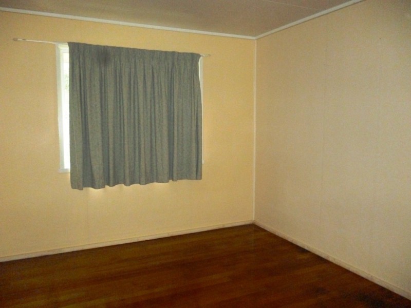 2 Jessica Street, Riverview QLD 4303