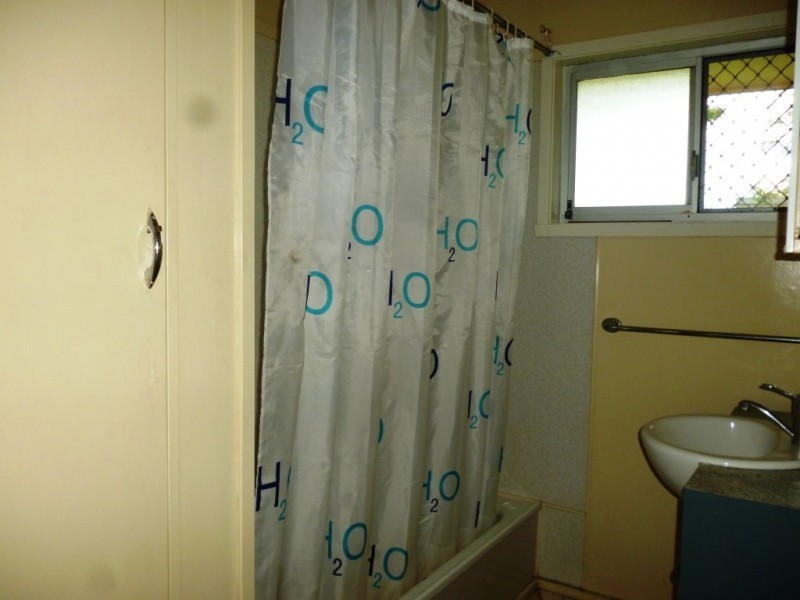 2 Jessica Street, Riverview QLD 4303