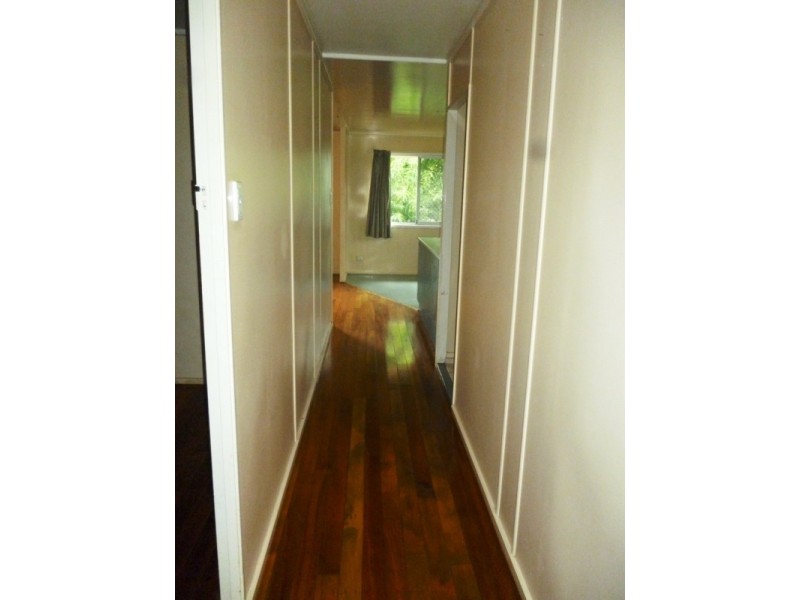 2 Jessica Street, Riverview QLD 4303