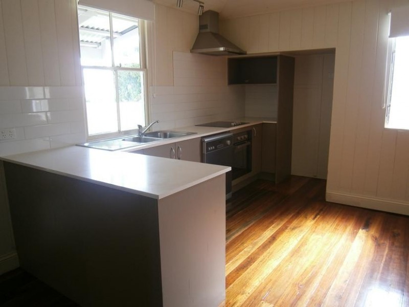 5 Turner Street, Ipswich QLD 4305