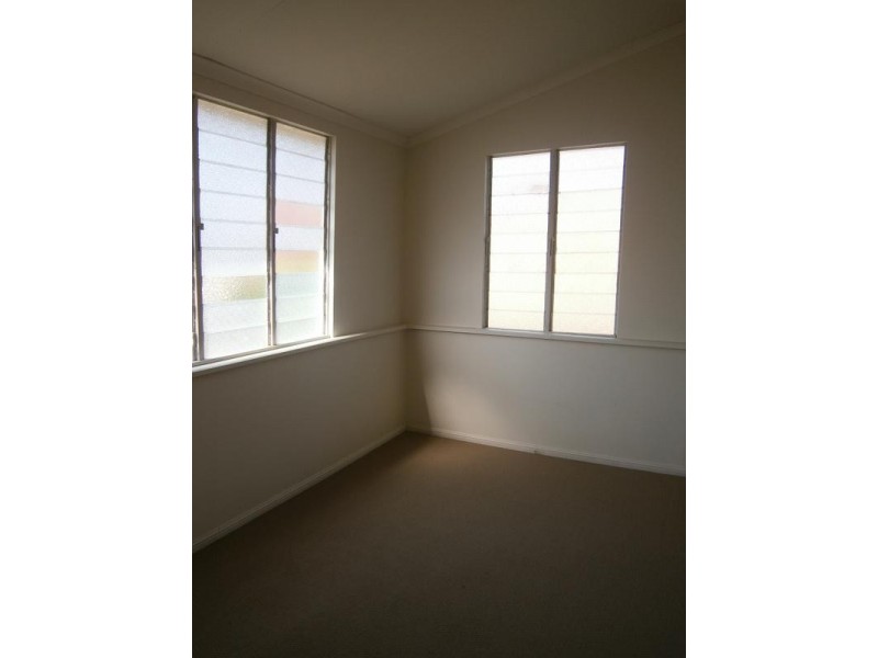 5 Turner Street, Ipswich QLD 4305
