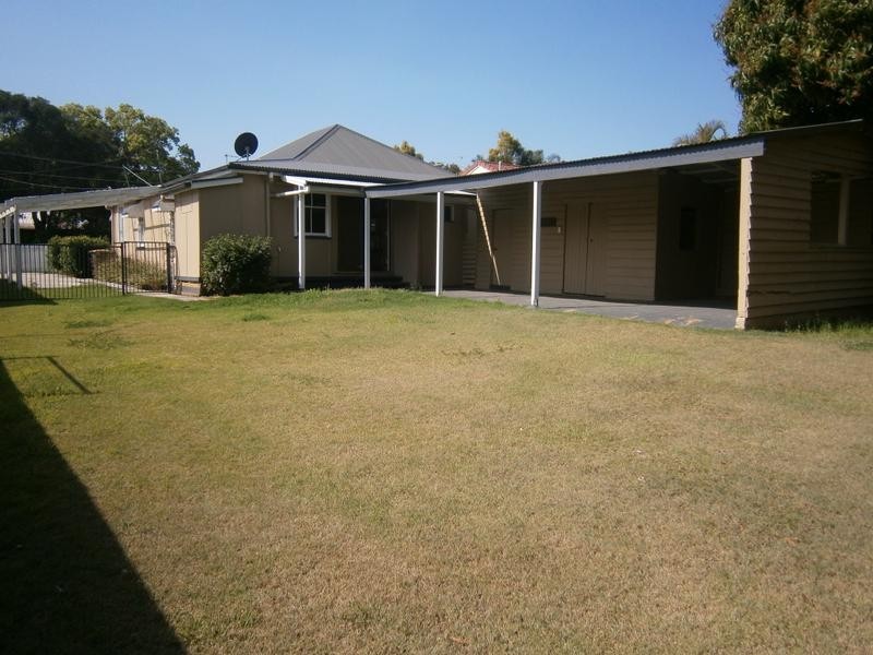 5 Turner Street, Ipswich QLD 4305