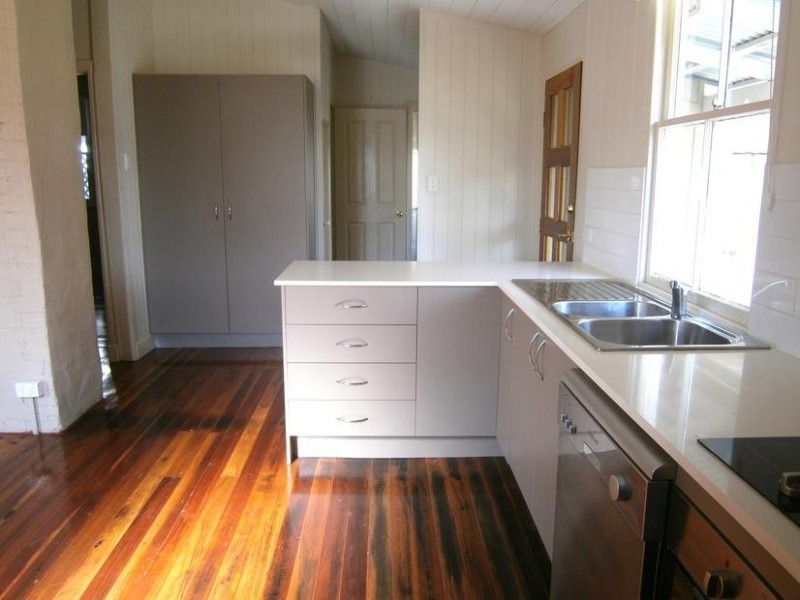 5 Turner Street, Ipswich QLD 4305