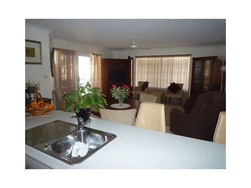 62/45 Sealy Street, Silkstone QLD 4304