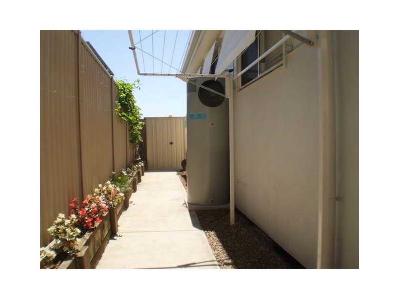 62/45 Sealy Street, Silkstone QLD 4304