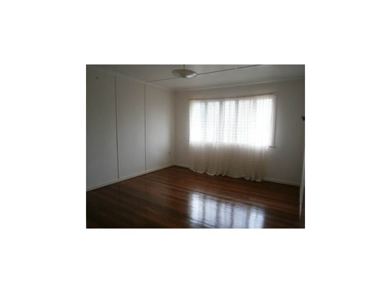 13 Jones Street, Blackstone QLD 4304