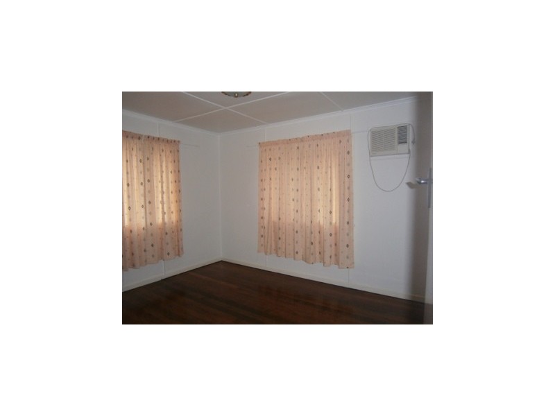 13 Jones Street, Blackstone QLD 4304