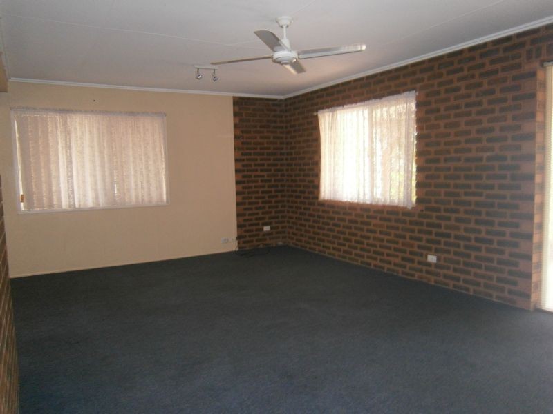 115 Mary Street, Blackstone QLD 4304