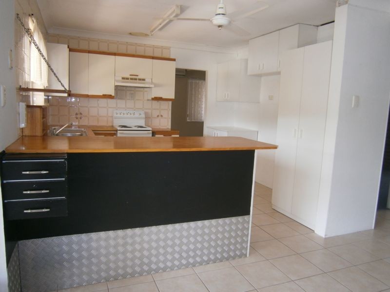 115 Mary Street, Blackstone QLD 4304