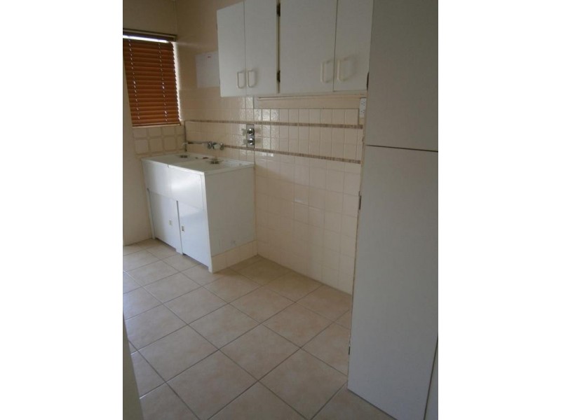 115 Mary Street, Blackstone QLD 4304