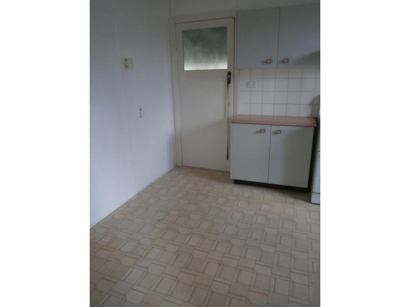 26 Cole Street, Booval QLD 4304