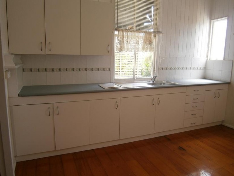 5 Merton Street, East Ipswich QLD 4305