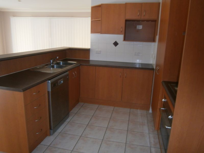 9 Katrina Way, Raceview QLD 4305