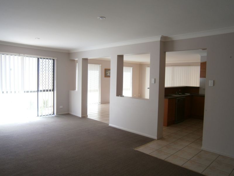 9 Katrina Way, Raceview QLD 4305