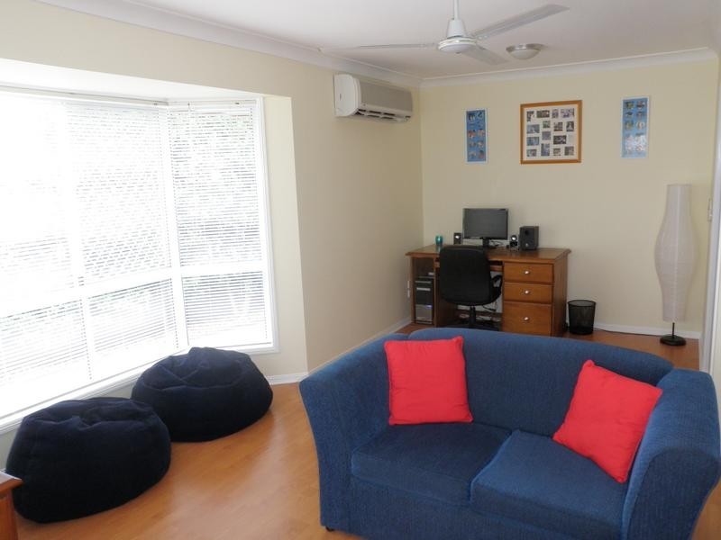 4 Lisa Court, Raceview QLD 4305