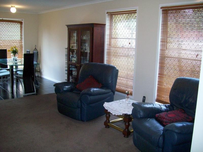 10 Elizabeth Street, Bundamba QLD 4304