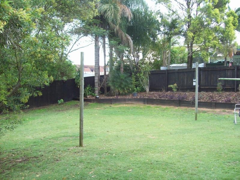 10 Elizabeth Street, Bundamba QLD 4304