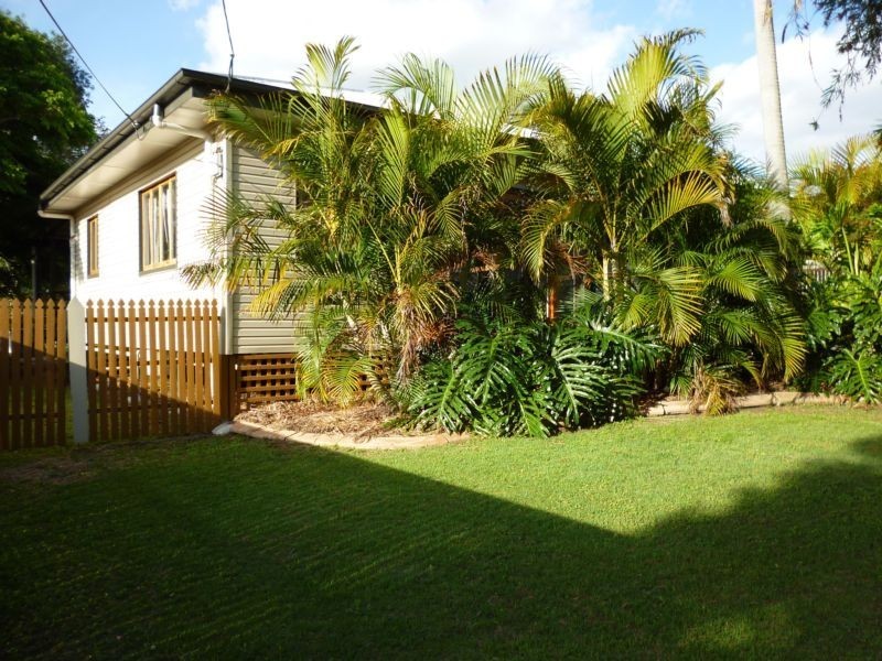 12 Taylor Street, Eastern Heights QLD 4305
