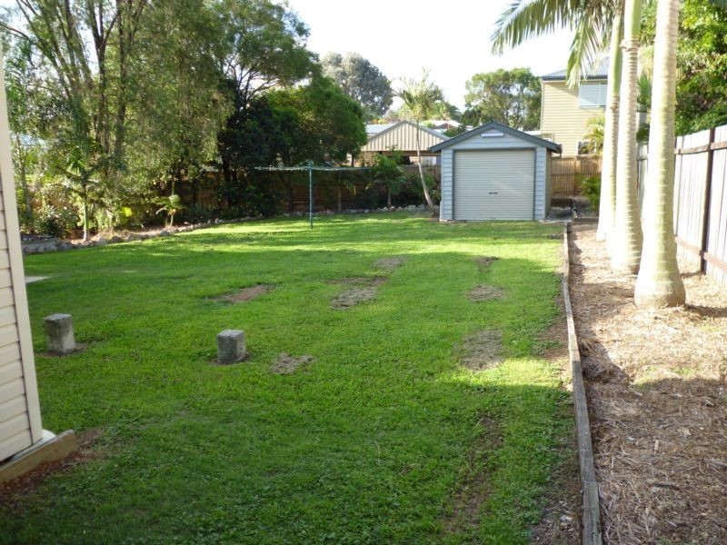 12 Taylor Street, Eastern Heights QLD 4305
