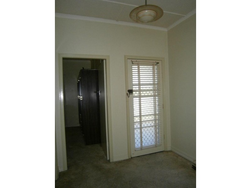 44 Nimmo Street, North Booval QLD 4304