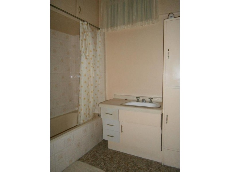 44 Nimmo Street, North Booval QLD 4304