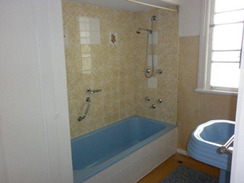 13 Doorey Street, One Mile QLD 4305