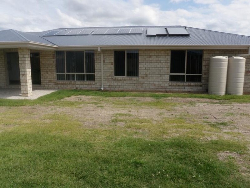 10 Petal Place, Yamanto QLD 4305
