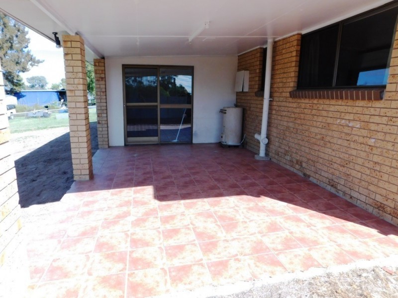 10 Powells Road, Yamanto QLD 4305