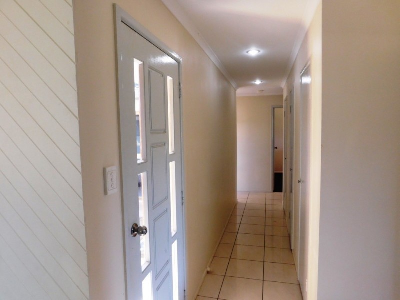 10 Powells Road, Yamanto QLD 4305