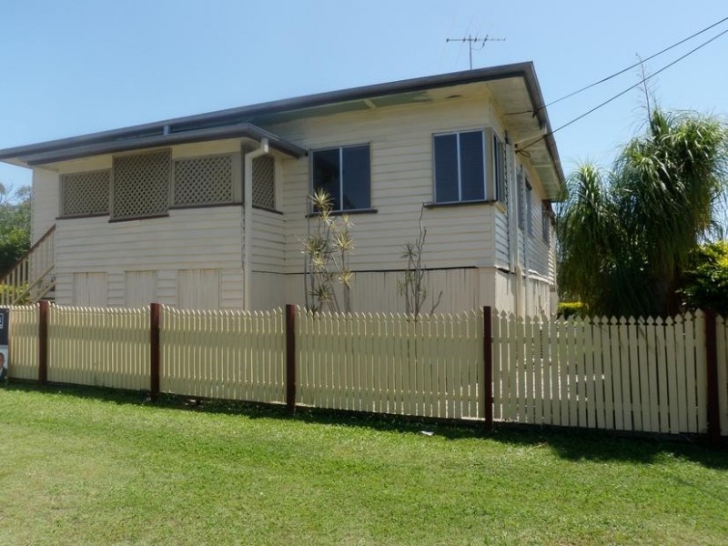 70 Holdsworth Road, North Ipswich QLD 4305