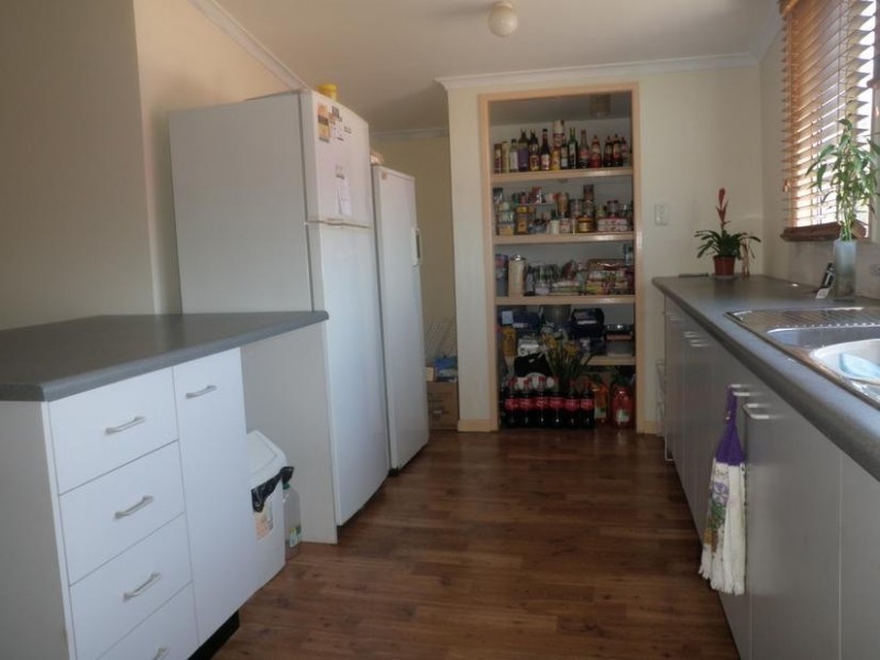 70 Holdsworth Road, North Ipswich QLD 4305