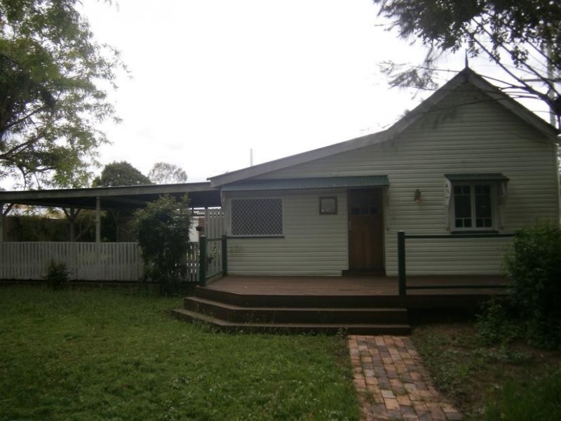 31 Cafferky Street, One Mile QLD 4305