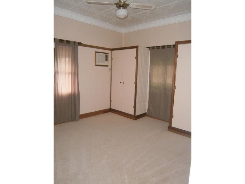 31 Cafferky Street, One Mile QLD 4305