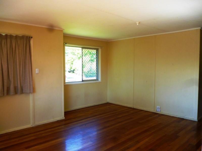 3 Jessica Street, Riverview QLD 4303