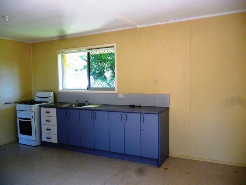 3 Jessica Street, Riverview QLD 4303