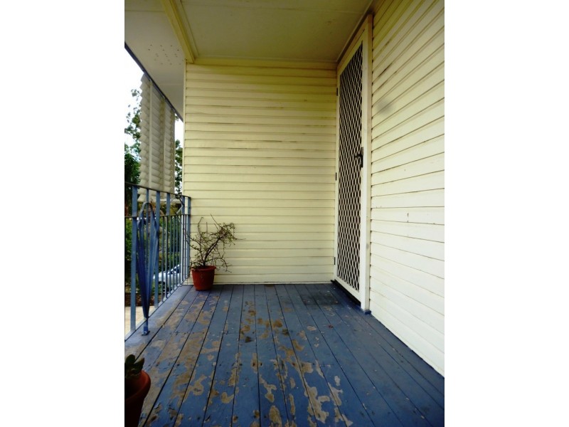 17 Tuggerah Street, North Booval QLD 4304