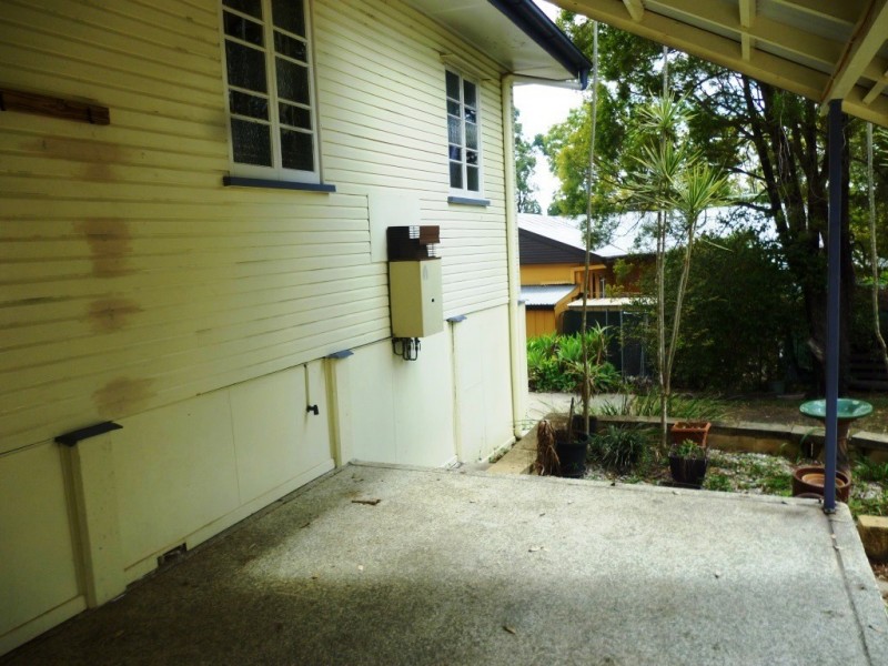 17 Tuggerah Street, North Booval QLD 4304