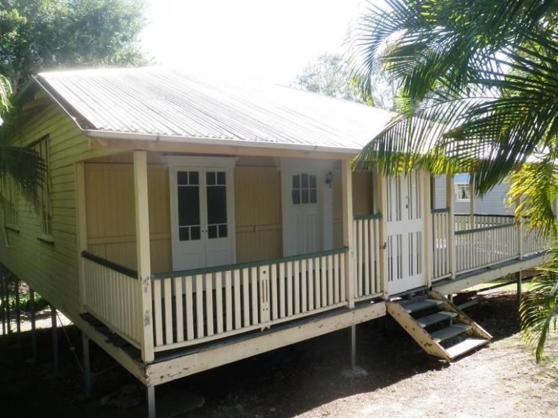 12 Hume Street, Woodend QLD 4305