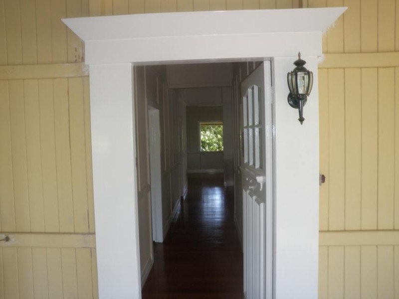 12 Hume Street, Woodend QLD 4305