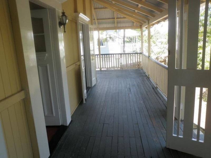 12 Hume Street, Woodend QLD 4305