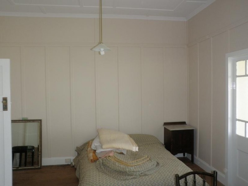 12 Hume Street, Woodend QLD 4305