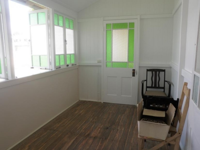 12 Hume Street, Woodend QLD 4305