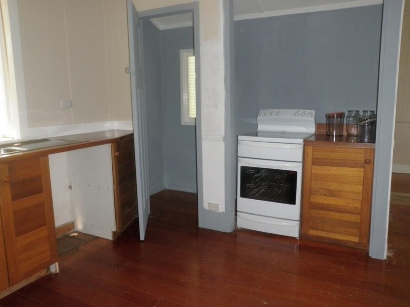 12 Hume Street, Woodend QLD 4305