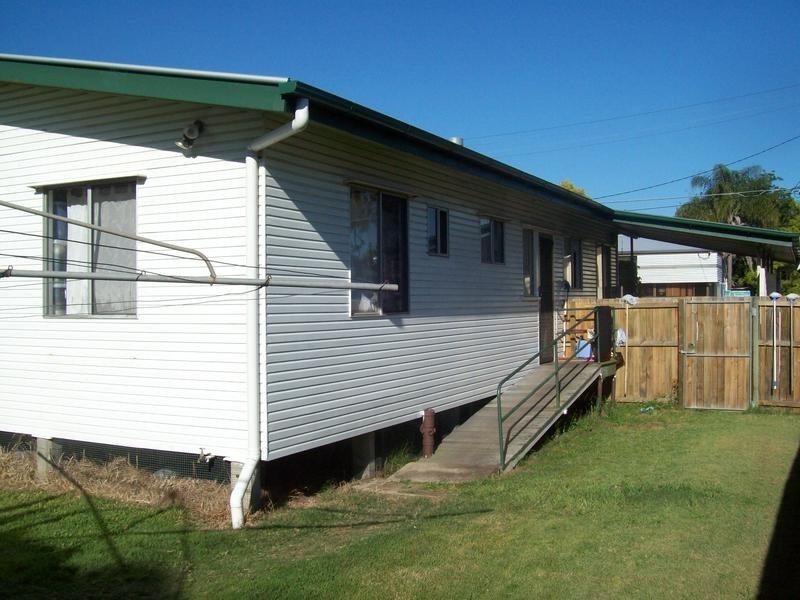 40 Logan Street, North Booval QLD 4304